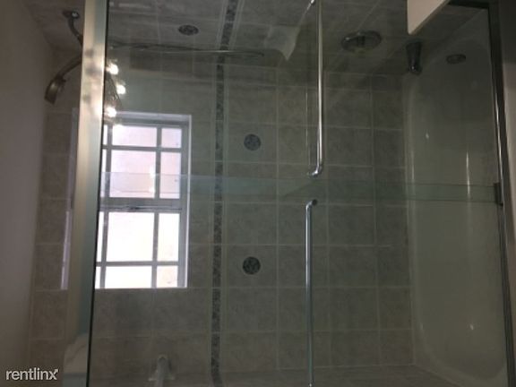 3rd image of 17322 NW 74th Ave APT 102