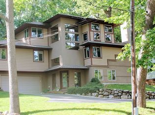 1924 Parkwood Way, Jackson, MI 49203