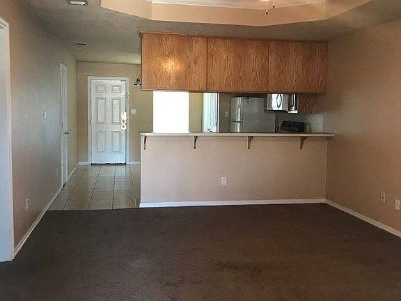 3rd image of 1405 Western Oaks Ct