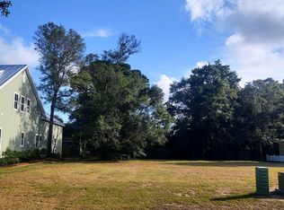 309 Fire Fly Ln, Southport, NC 28461