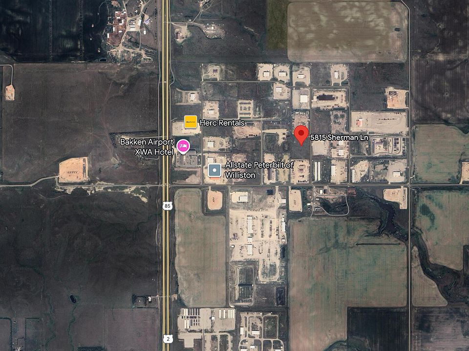 2nd image of 5815 Sherman Ln