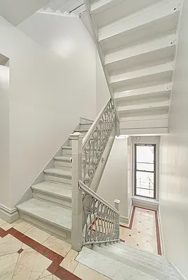 Rented by Living New York | media 10