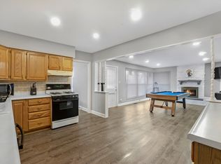 570 E Higgins Rd #ID1301333P, Elk Grove Village, IL 60007