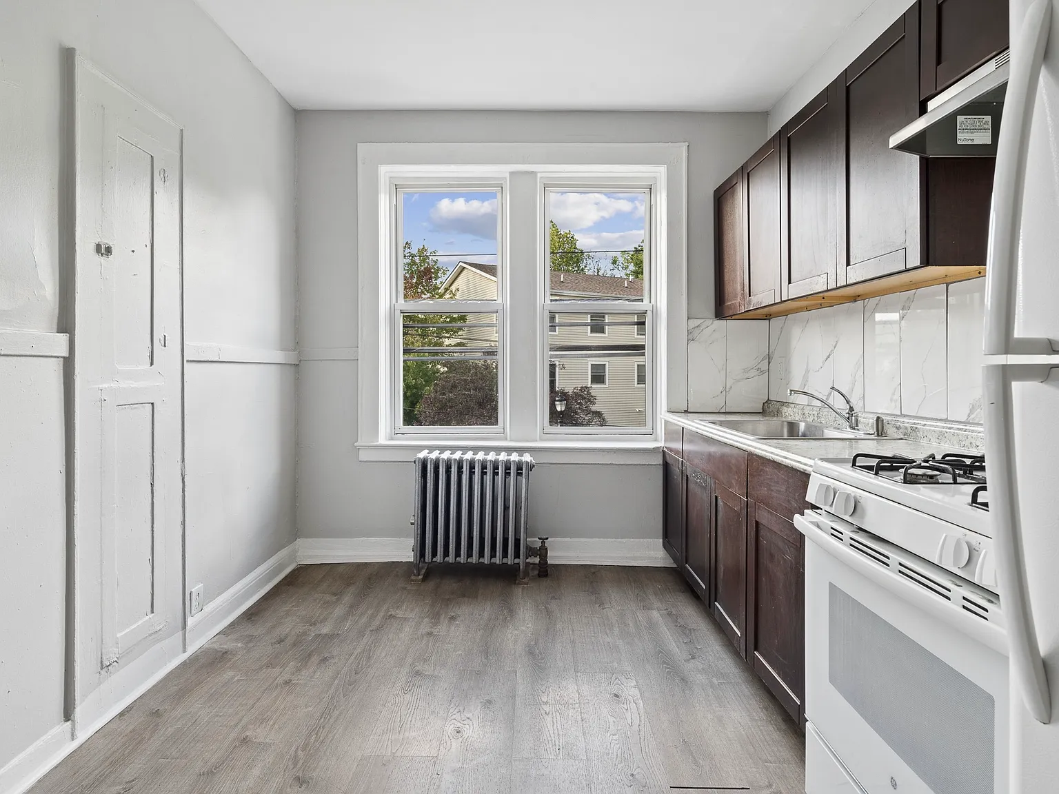2 bed, $2,100 — Photo 4
