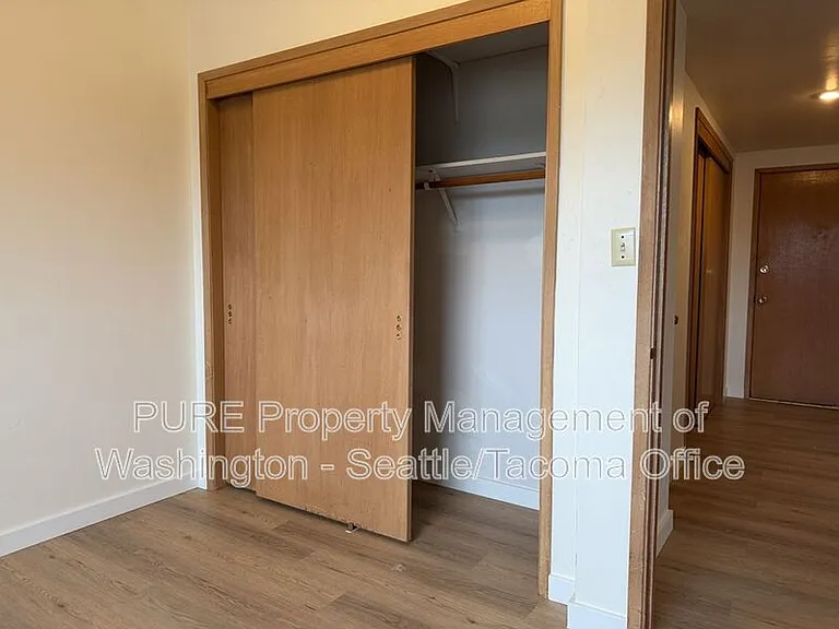 6609 SW Admiral Way — Photo 13