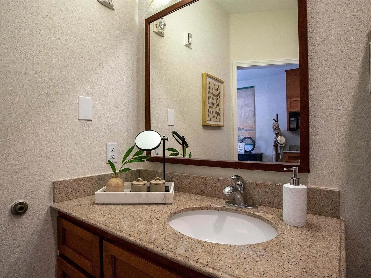 1 bed, 1.0 bath, 525 sqft, $1,089 — Photo 4