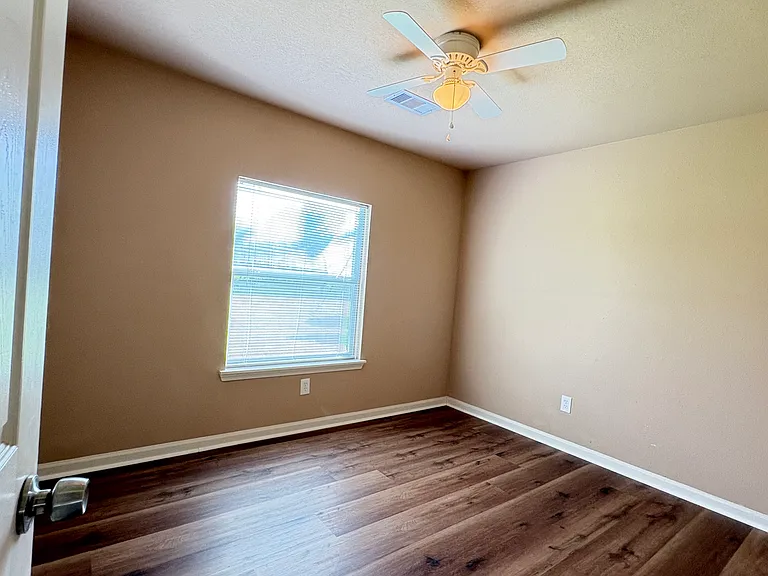 3310 Band Rd — Photo 9