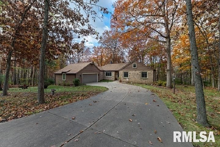 1st image of 7017 N Woodfern Pl