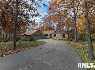 7017 N Woodfern Pl, Brimfield, IL 61517
