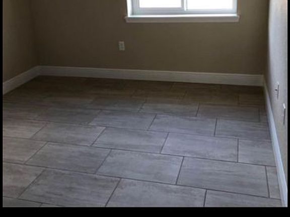 4th image of 4221 Grass Ave #4221