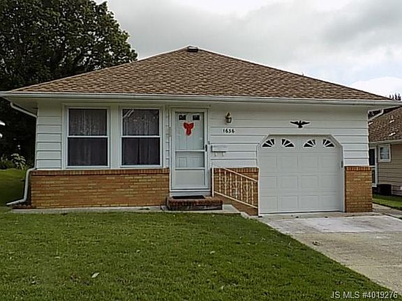 3rd image of 1636 Mount Everest Ln