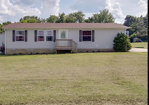 105 Southpark Cir Photo 1