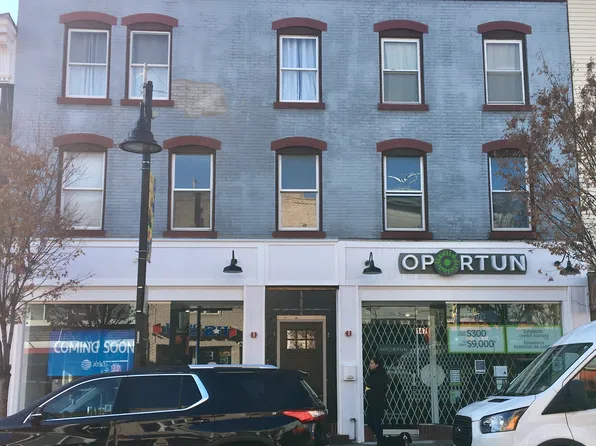 147 Ferry St #2R, Newark, NJ 07105