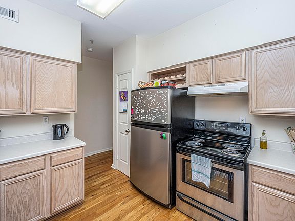 3rd image of 700 Daniel Ellis Dr APT 5207