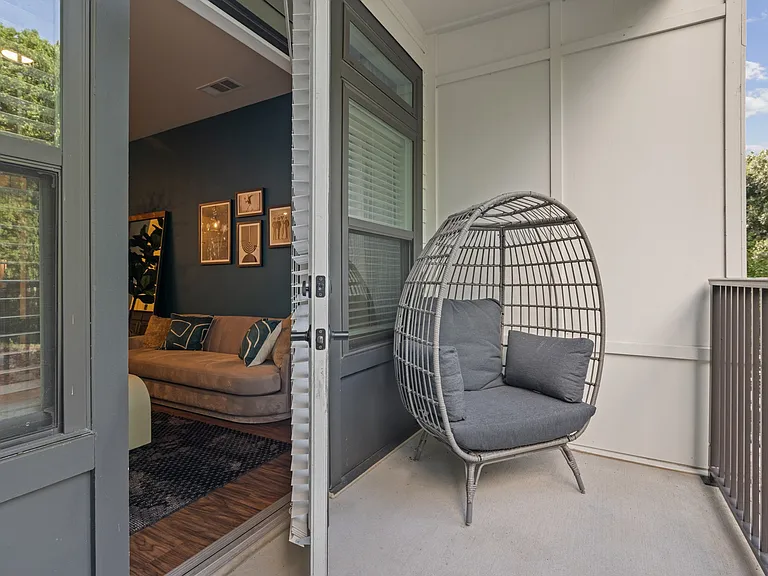 Model Balcony