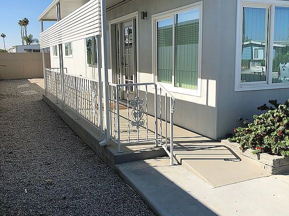 3rd image of 420 Santa Lucia Dr