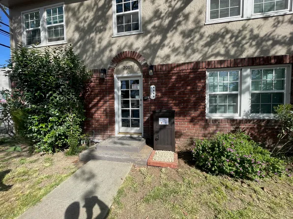 2017 26th St, Sacramento, CA 95818