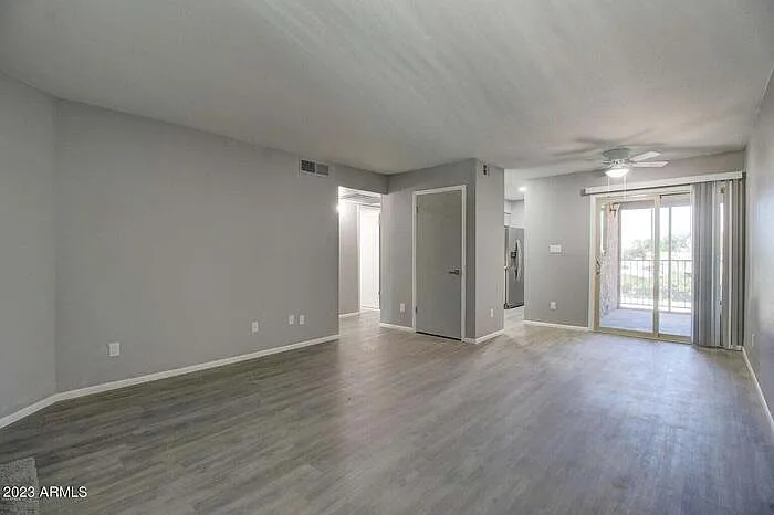2220 W Dora St #214 — Photo 4
