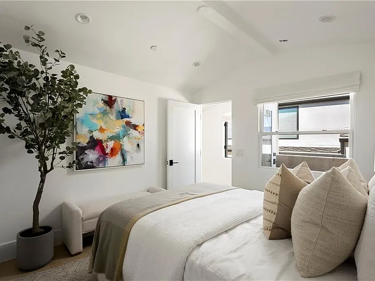 428 1/2 Fernleaf Ave — Photo 18