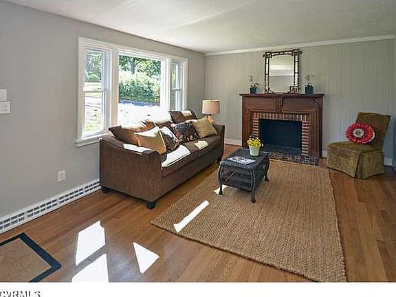 4th image of 5808 Fitzhugh Ave