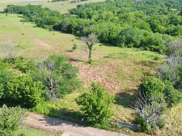 6149 E 22nd Rd, Nowata, OK 74048