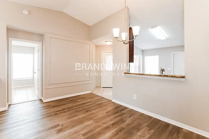 7803 Myrtle Oak Ln — Photo 6