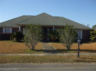 10460 Freedom Dr, Irvington, AL 36544