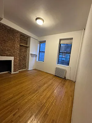 Rented by KNOCKKNOCK LLC | media 2