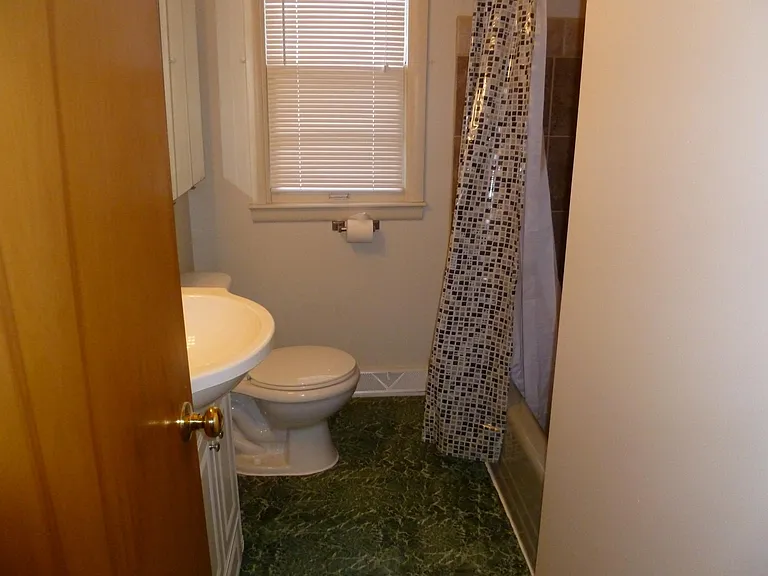 1249 Eastern Pl NE — Photo 34