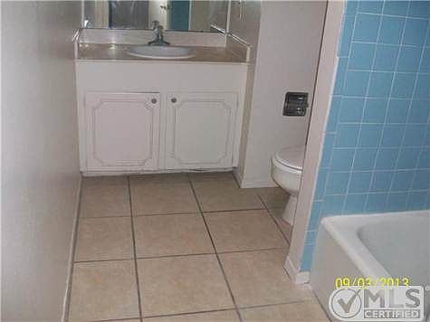5th image of 6517 Escondido Dr #B