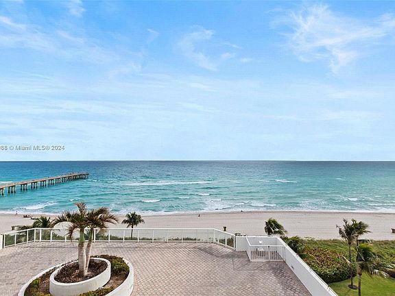 5th image of 16485 Collins Ave APT 631