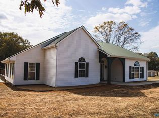 8718 Snake Rd, Athens, AL 35611