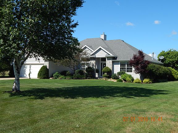 3rd image of 23648 Hidden River Dr