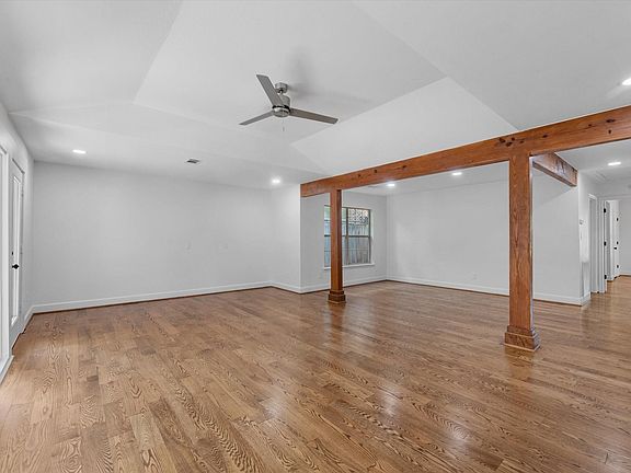 5th image of 3210 Elmridge St