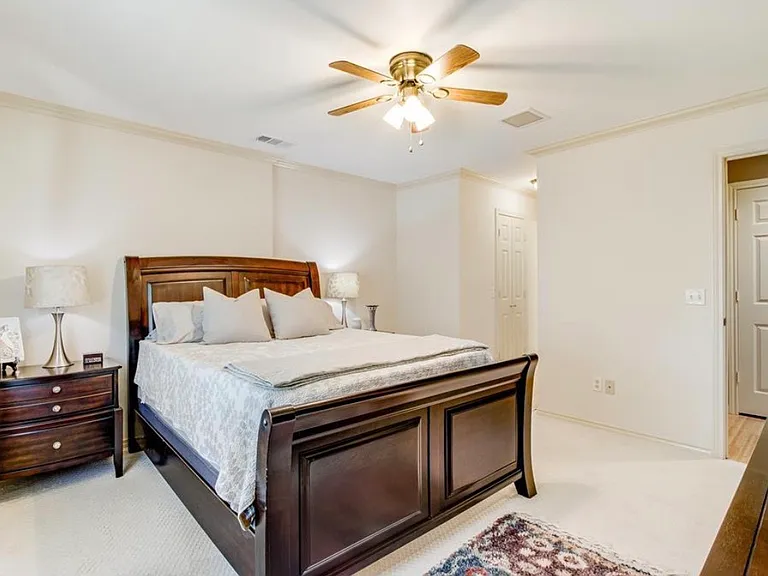 3613 Hilltop Ln — Photo 4