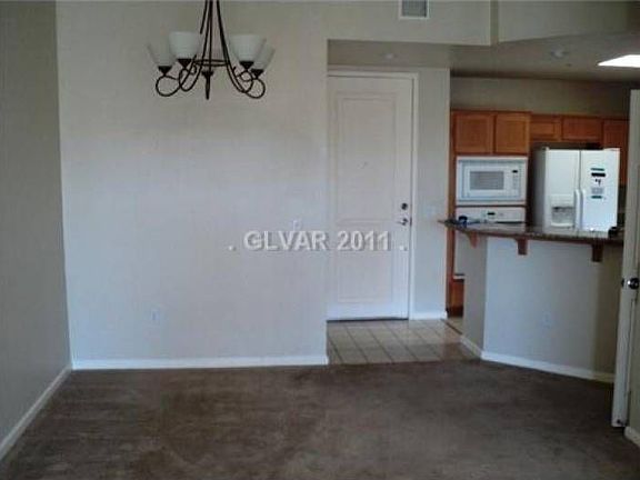 4th image of 43 Agate Ave #502