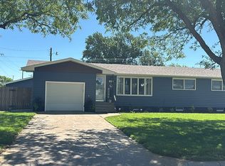 489 Elm St, Grainfield, KS 67737
