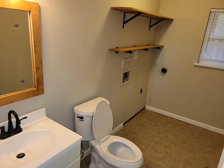 1636 Campfire Dr — Photo 32