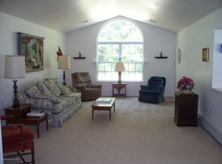 37 Meadows Ln, Whiting, NJ 08759