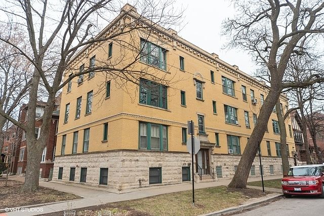 1st image of 1248 W Thorndale Ave #2E