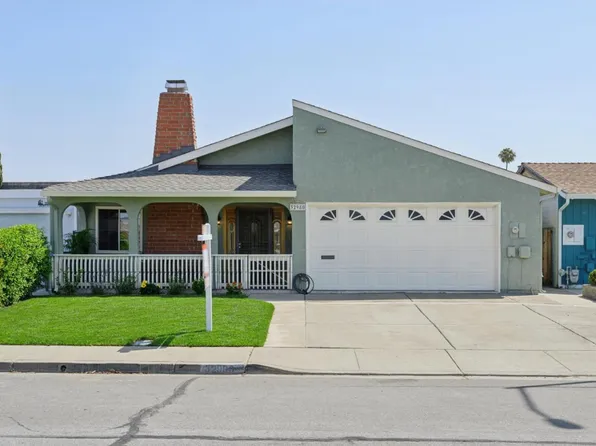 32980 Lake Mead Dr, Fremont, CA 94555