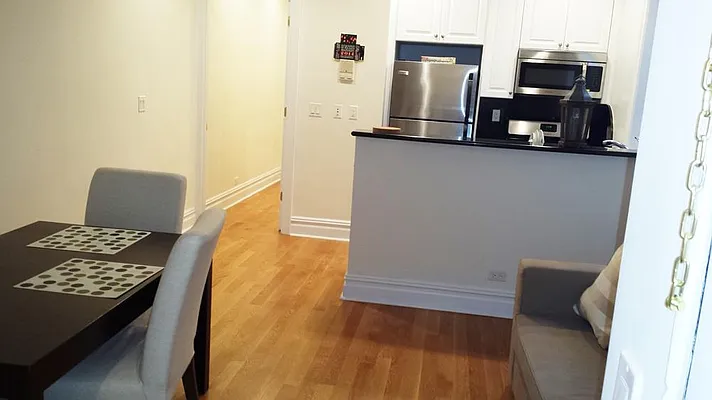 Rented by R New York | media 12