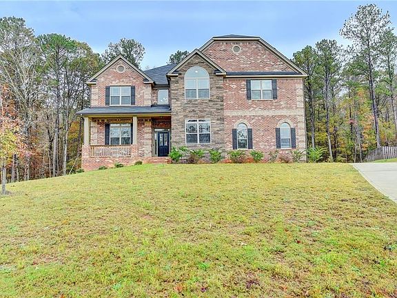 3rd image of 4805 Bur Oak Cir