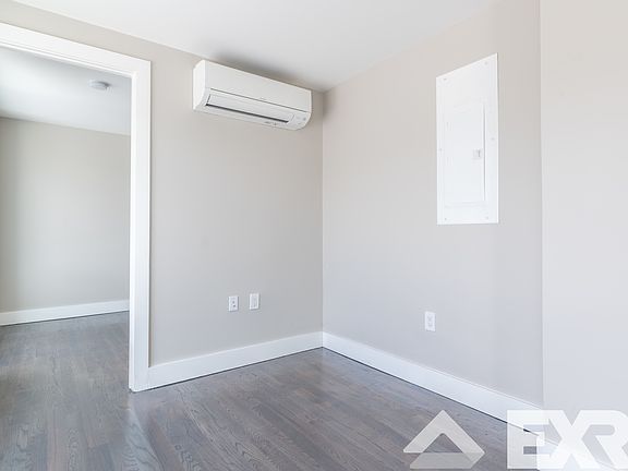 2nd image of 1994 Bergen St #5D