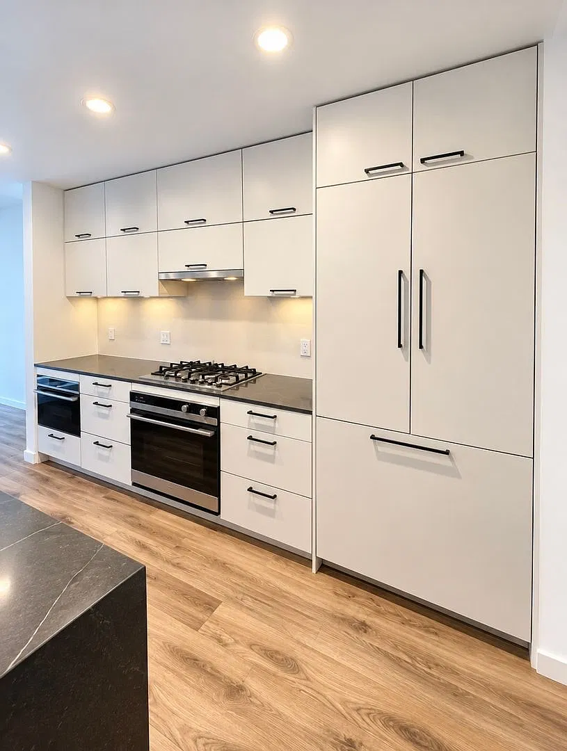 2 Level Luxury Condo, 2 Bedroom- w/Parking Space - Eckington District — Photo 4