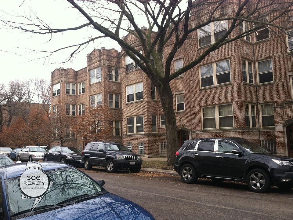 1st image of 1901 W Argyle St APT 2