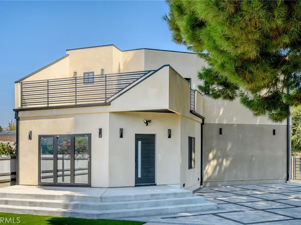 9601 N Clybourn Ave, Sun Valley, CA 91352
