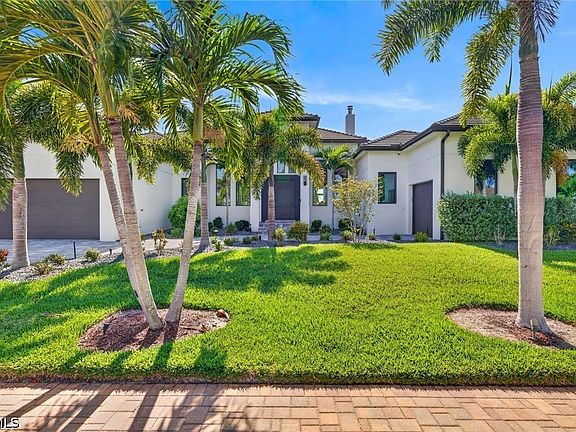 4th image of 872 W Cape Estates Cir