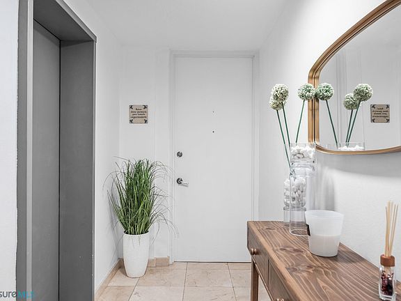 2nd image of 706 Roosevelt #7A