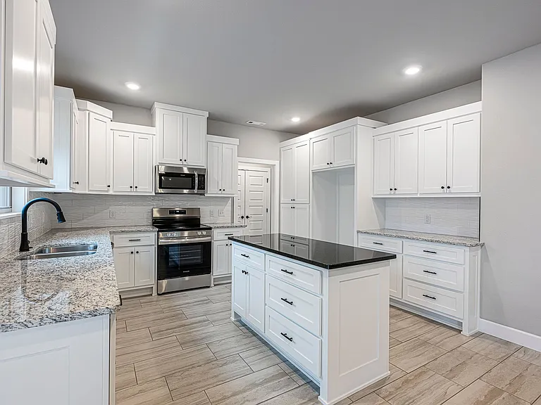 32 Taransay Dr — Photo 16